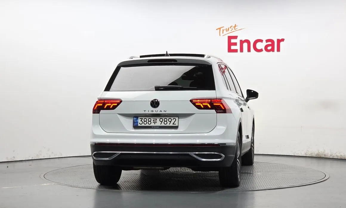 Volkswagen Tiguan — фото 3