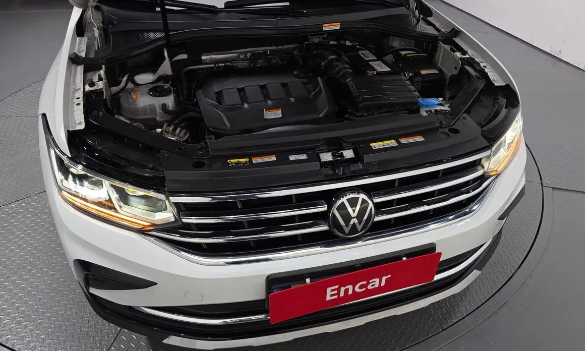 Volkswagen Tiguan — фото 4