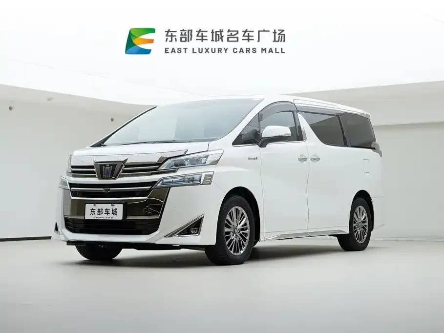 Toyota Vellfire — фото 1