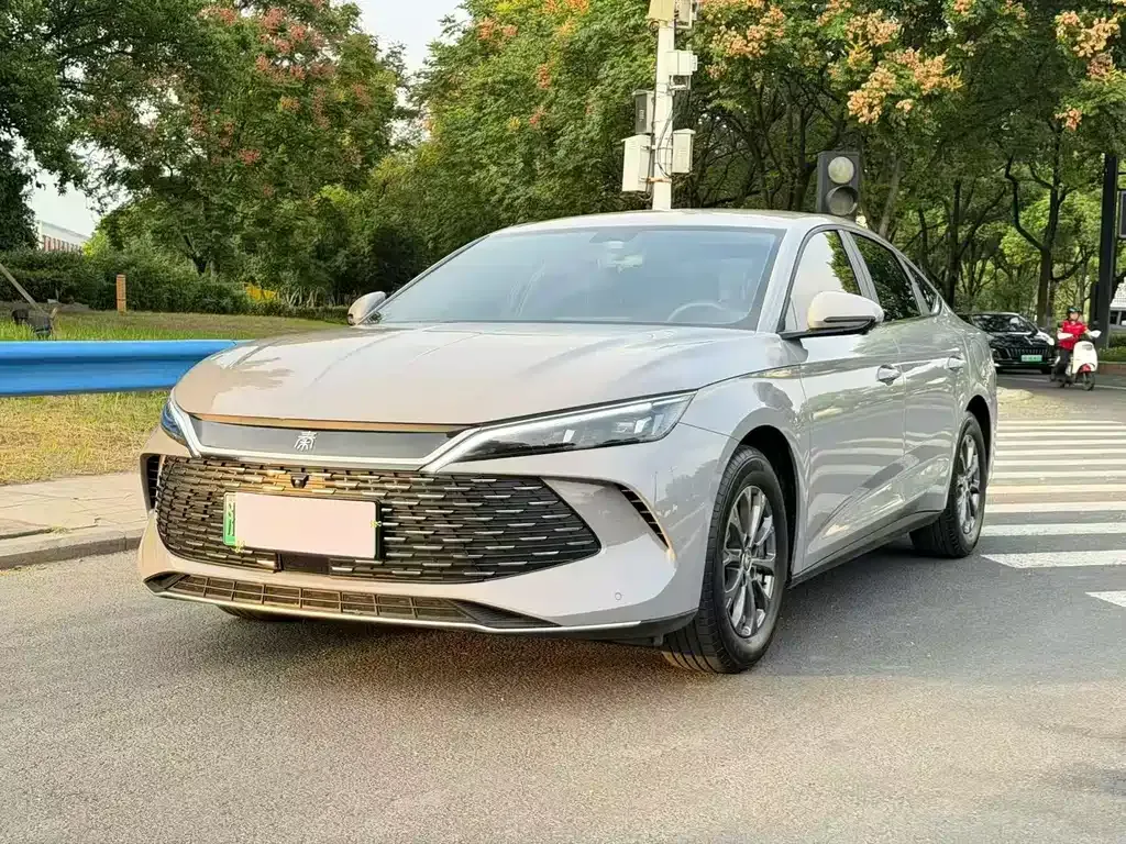BYD Qin L — фото 1