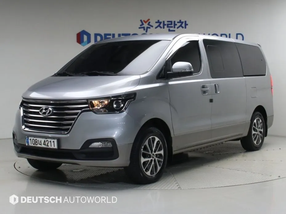 Hyundai Starex — фото 1