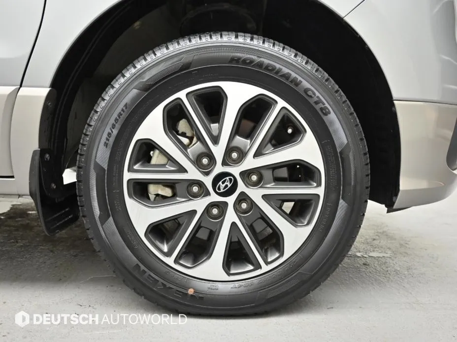 Hyundai Starex — фото 10
