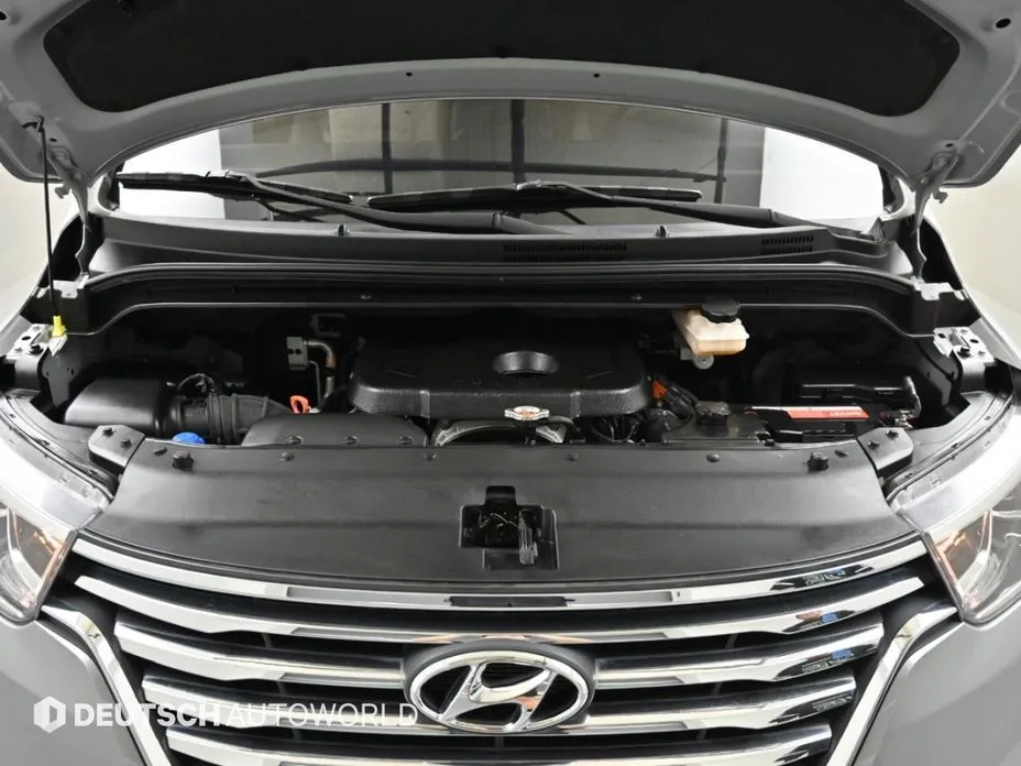 Hyundai Starex — фото 3
