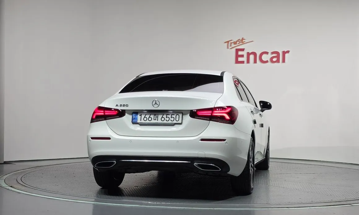 Mercedes-Benz A-Class — фото 8