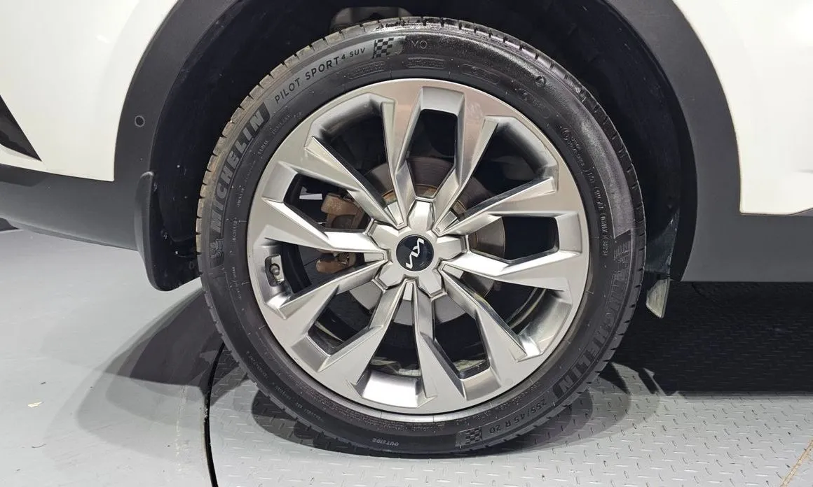 Kia Sorento — фото 4