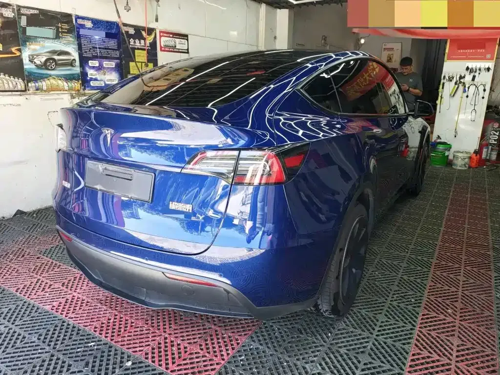 Tesla Model Y — фото 7