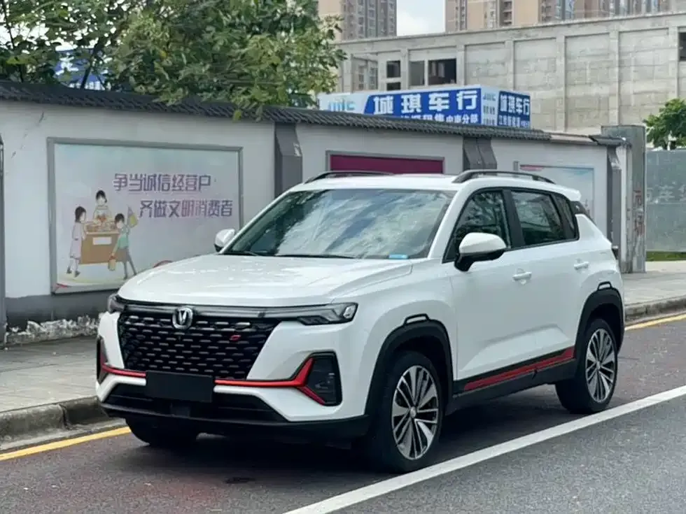 Changan CS35PLUS — фото 1