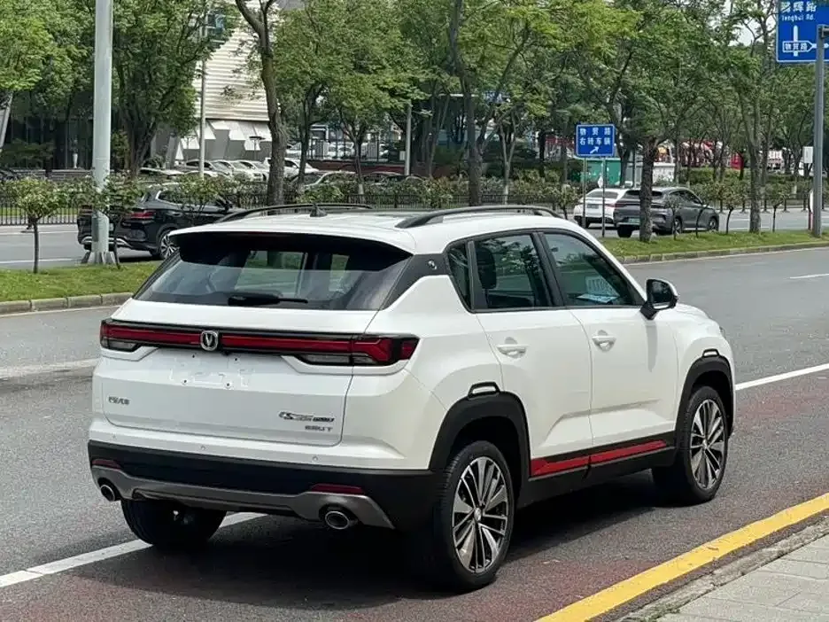 Changan CS35PLUS — фото 3