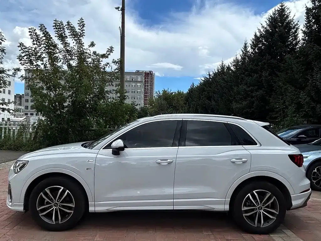 Audi Q3 — фото 5