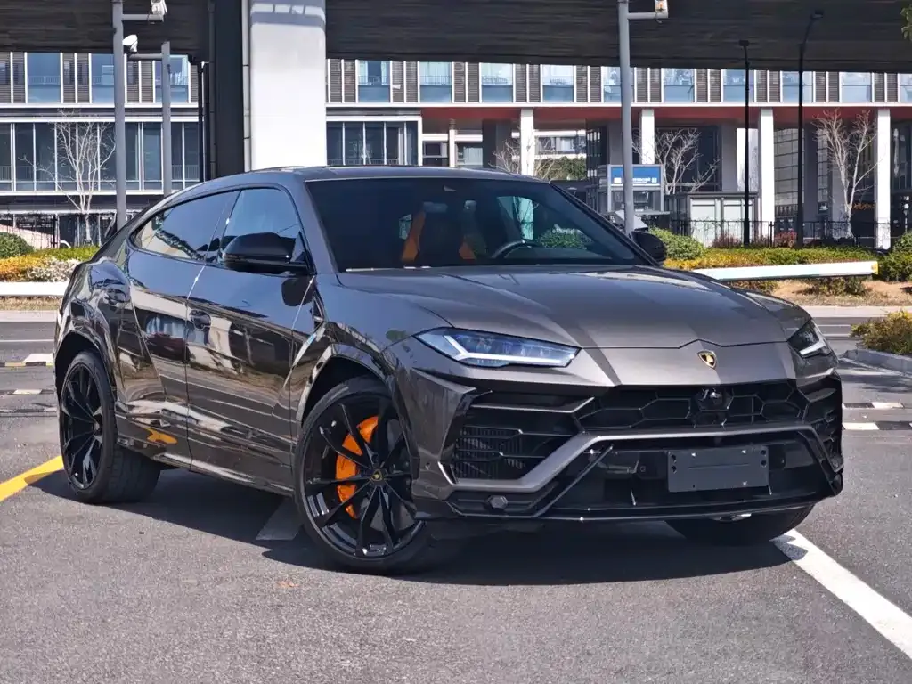 Lamborghini Urus — фото 9