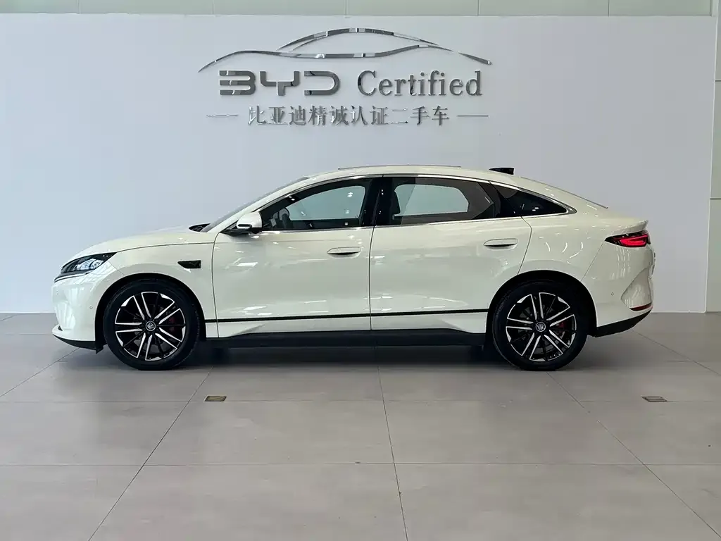 BYD Qin L — фото 7