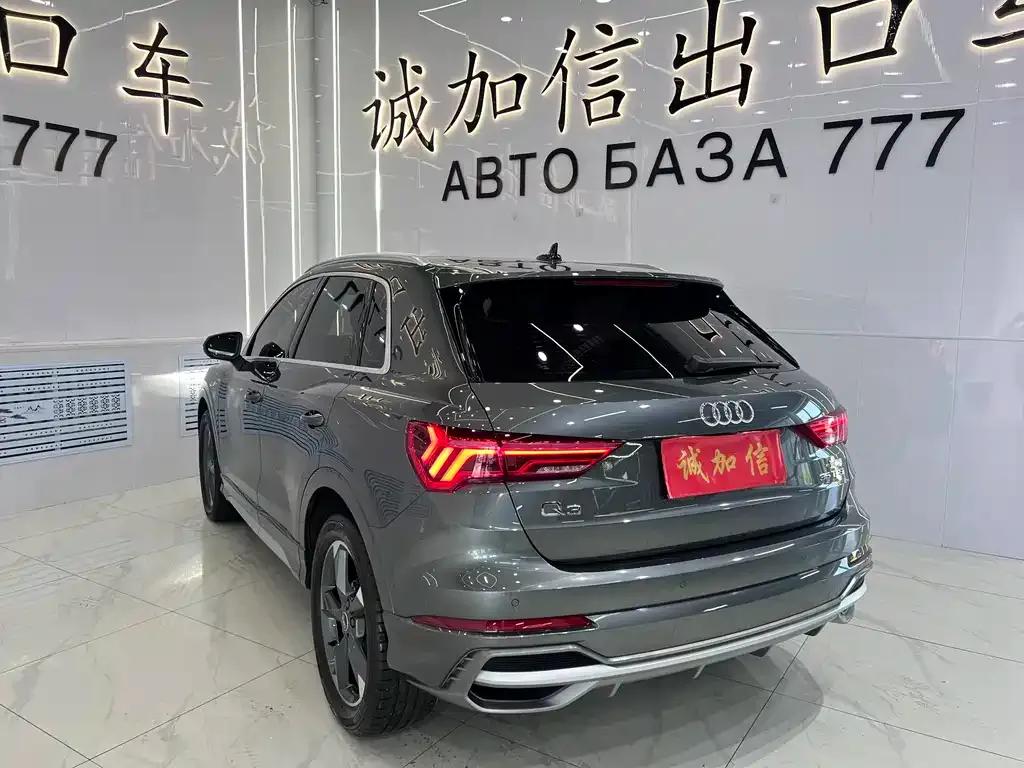Audi Q3 — фото 4