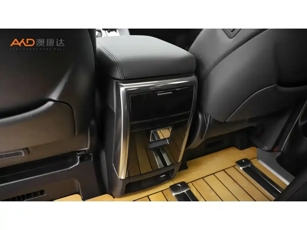 Toyota Vellfire — фото 10