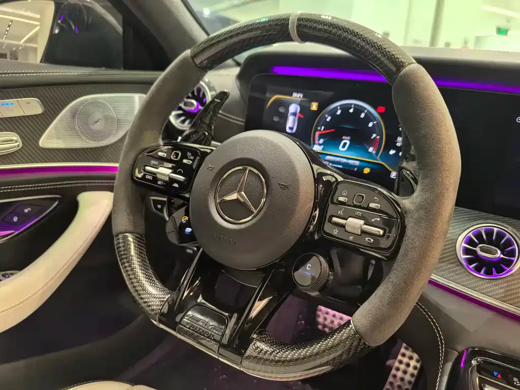Mercedes-Benz AMG GT — фото 5