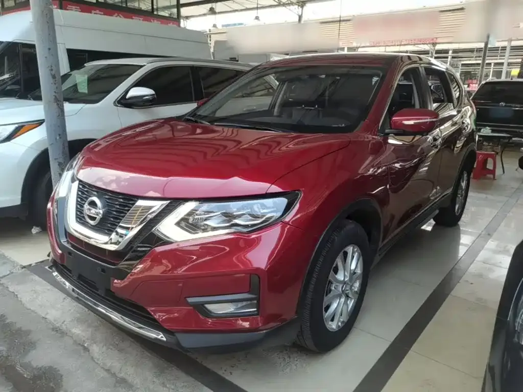 Nissan X-Trail — фото 1