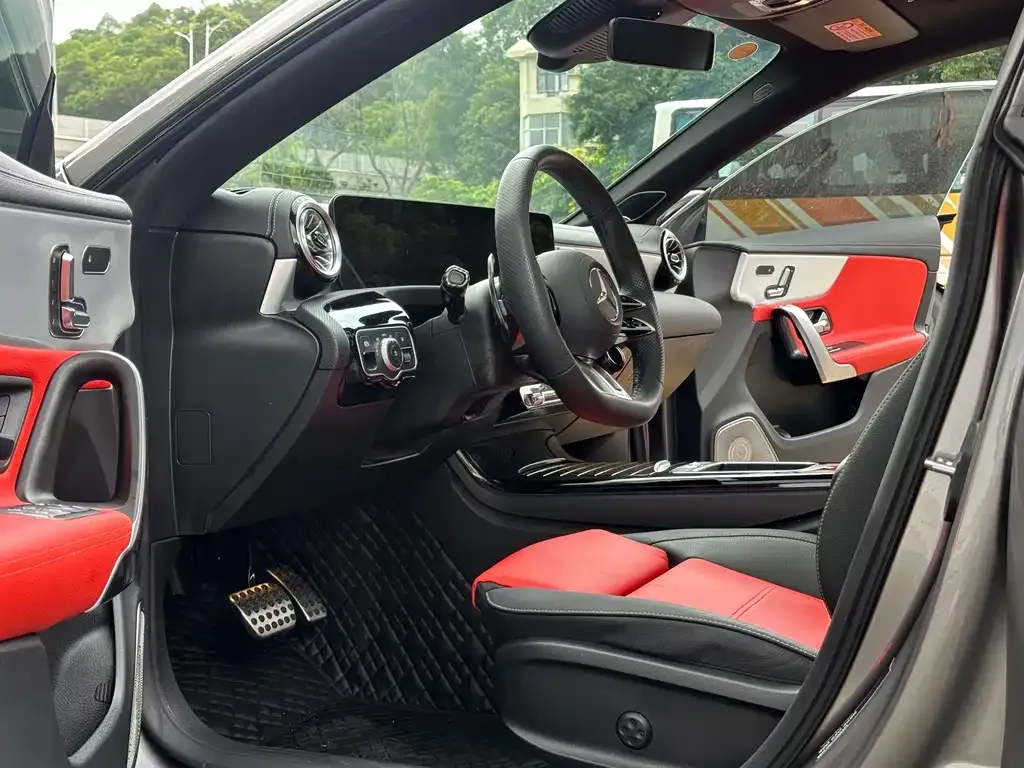 Mercedes-Benz CLA AMG — фото 5