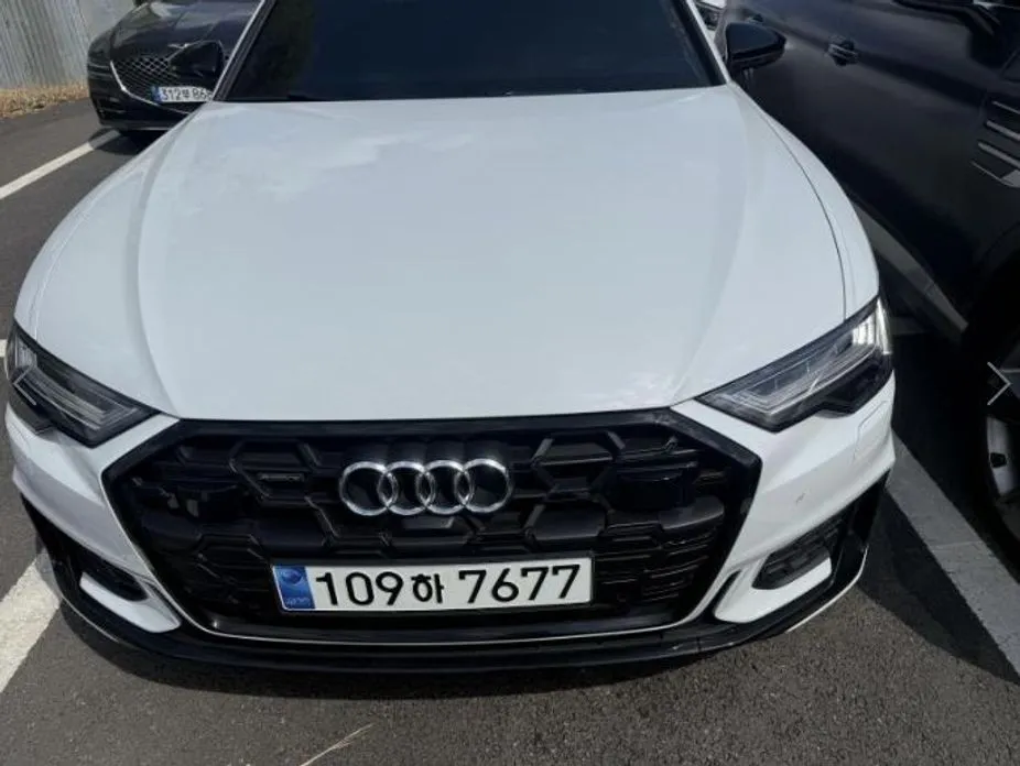 Audi A6 — фото 1