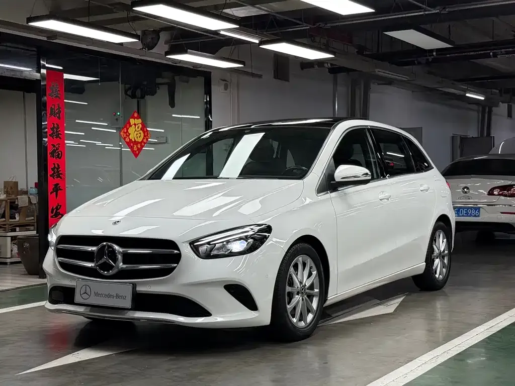 Mercedes-Benz B-Class — фото 1