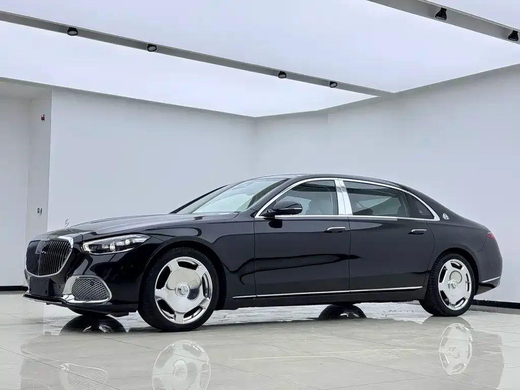 Mercedes-Benz S-Class — фото 1