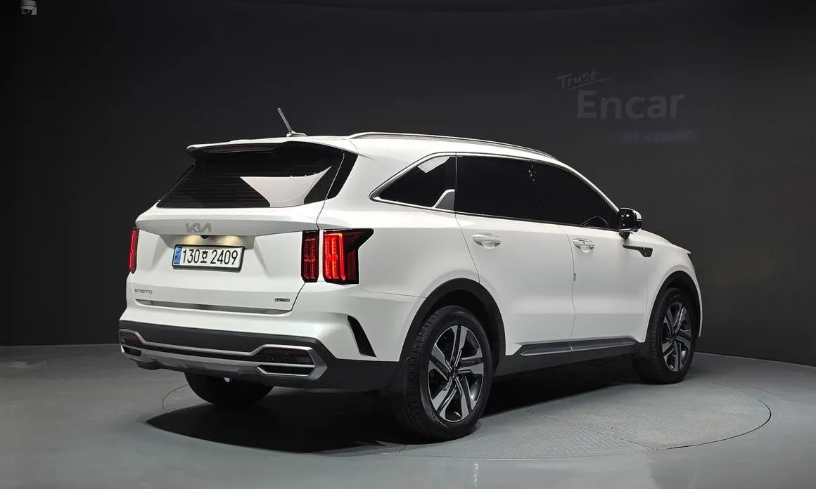 Kia Sorento — фото 9