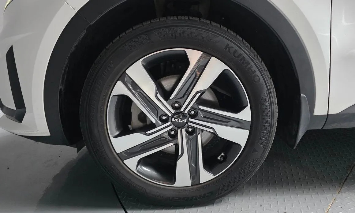 Kia Sorento — фото 4