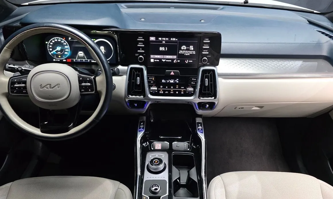 Kia Sorento — фото 6