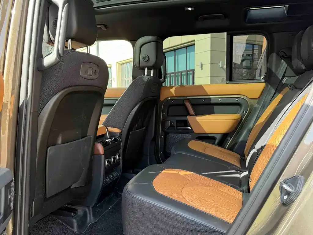 Land Rover Defender — фото 4