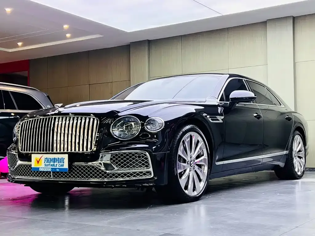 Bentley Flying Spur — фото 1