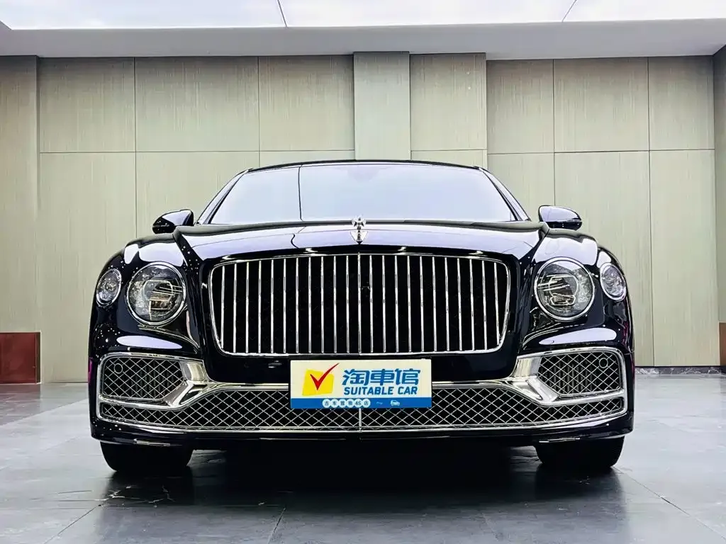 Bentley Flying Spur — фото 9