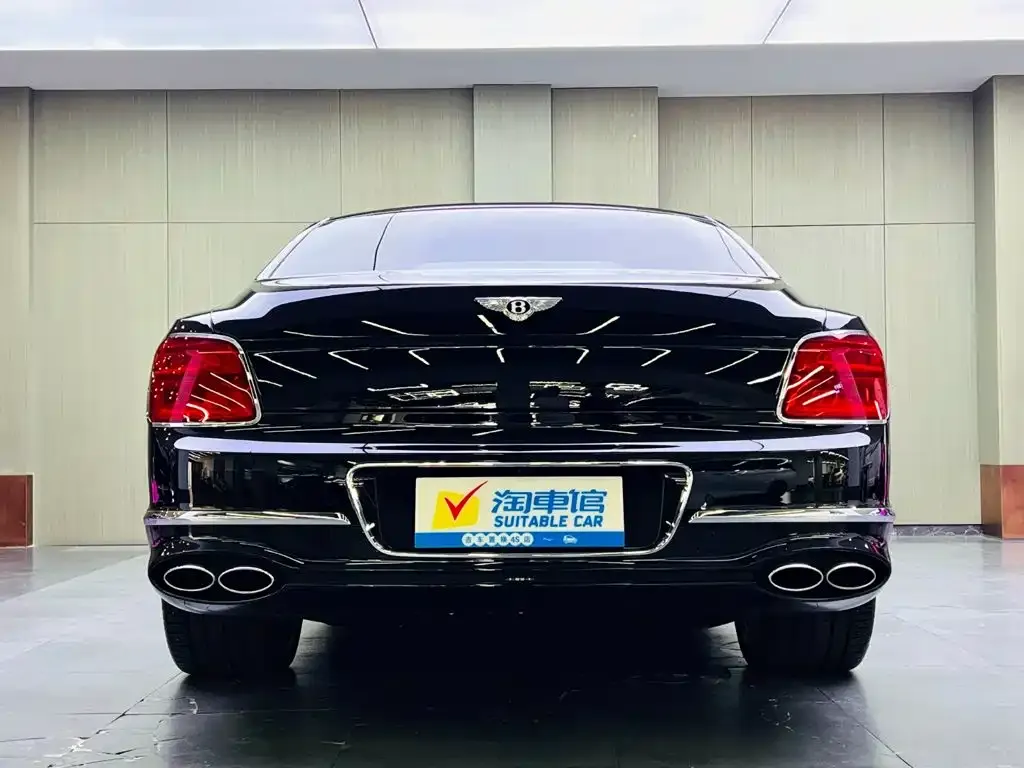 Bentley Flying Spur — фото 5