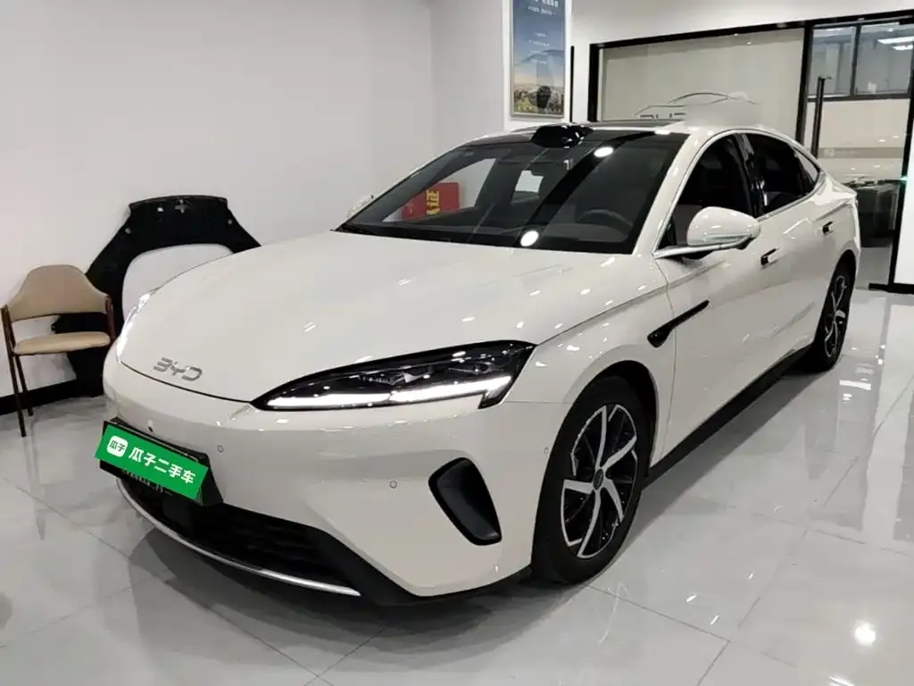 BYD Seal 07 DM-i — фото 1