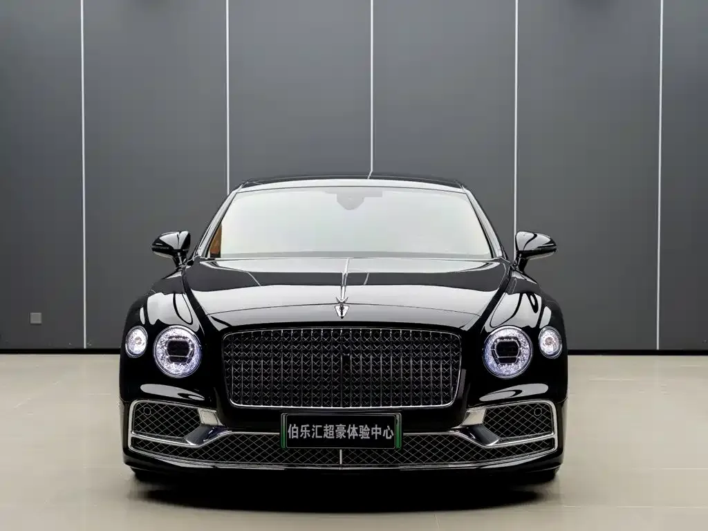 Bentley Flying Spur PHEV — фото 6