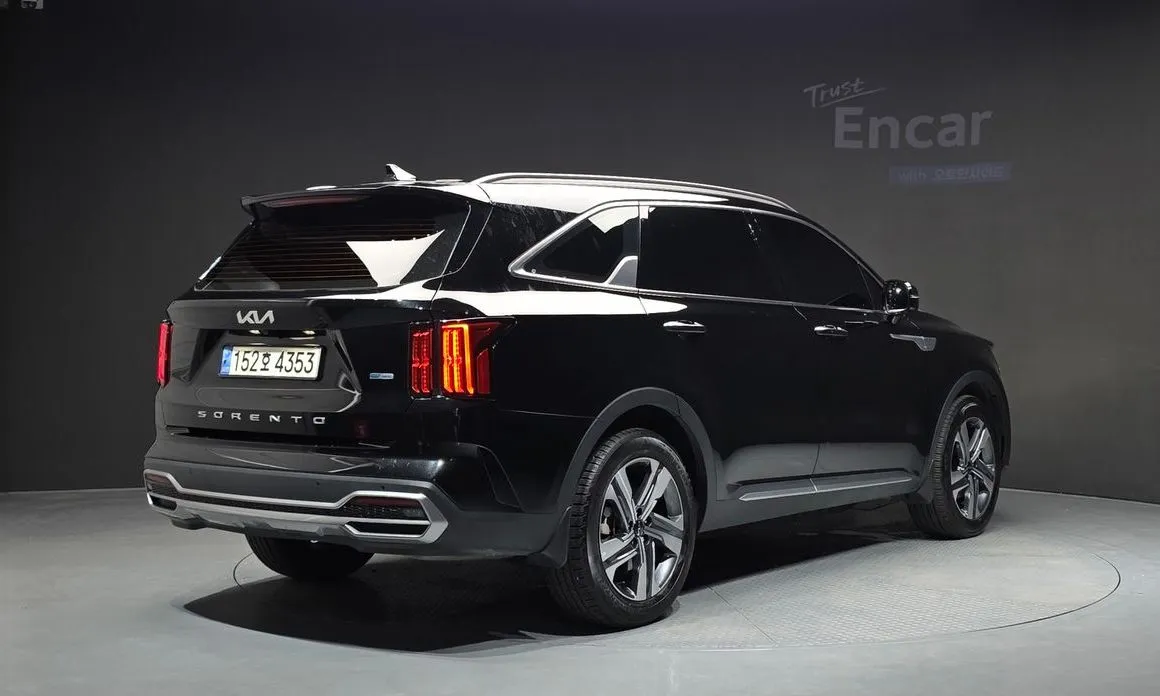 Kia Sorento — фото 7