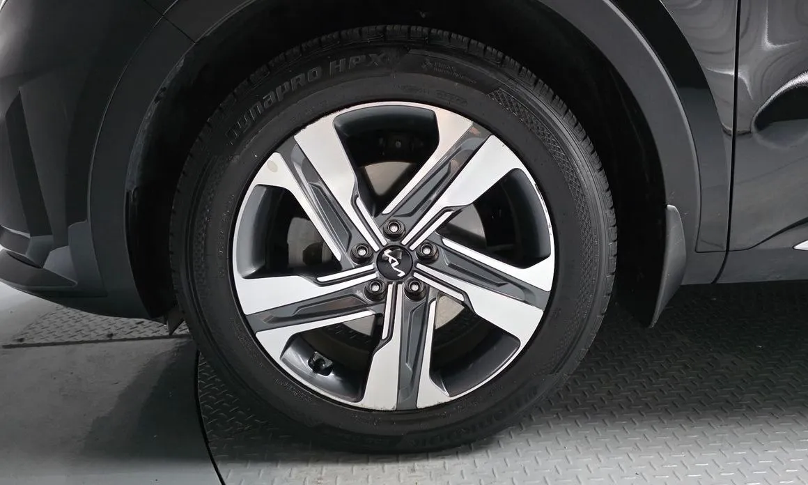 Kia Sorento — фото 6