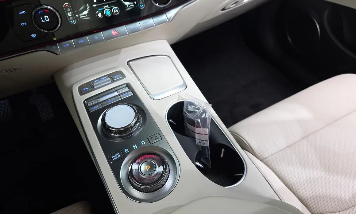 Genesis GV70 — фото 10