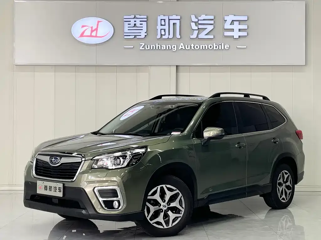 Subaru Forester — фото 1