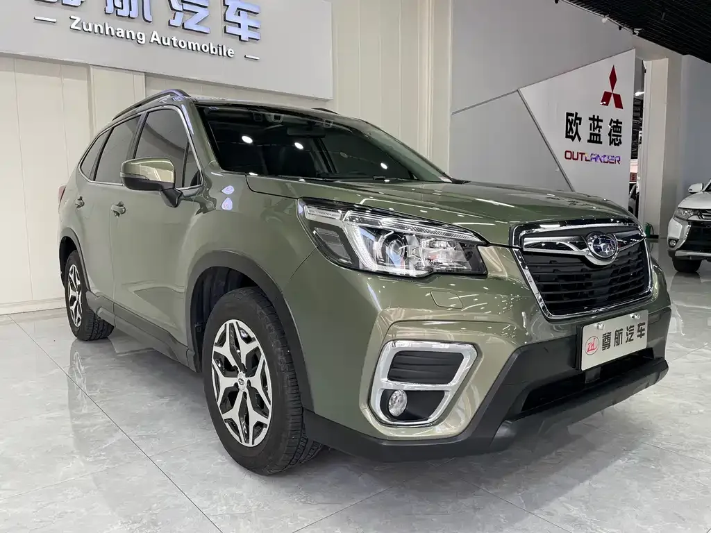 Subaru Forester — фото 9