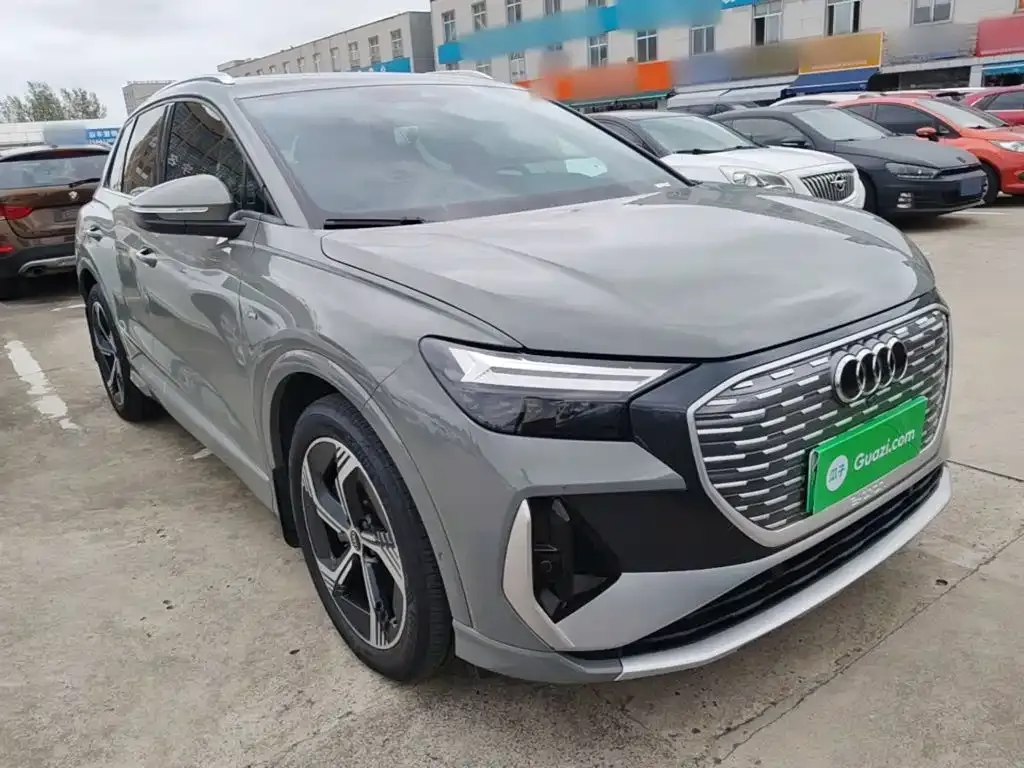 Audi Q4 e-tron — фото 4