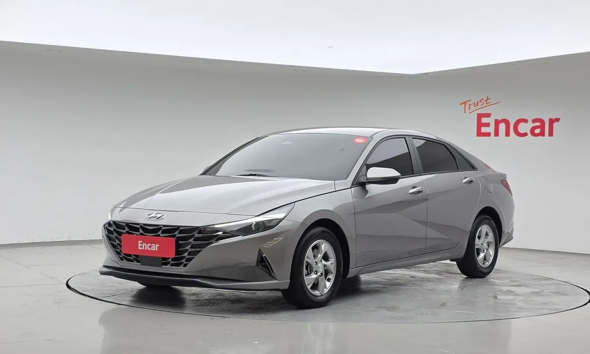 Hyundai AVANTE — фото 1