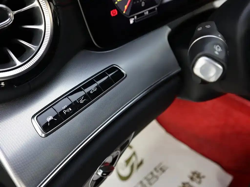 Mercedes-Benz E-Class AMG — фото 10