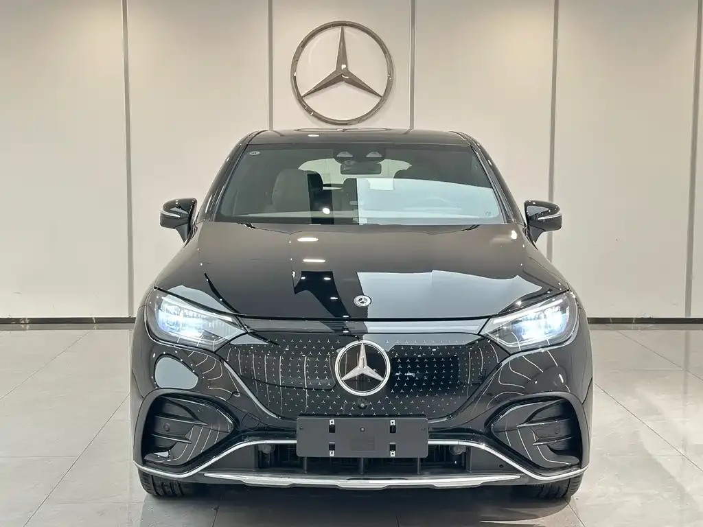 Mercedes-Benz EQE SUV — фото 2