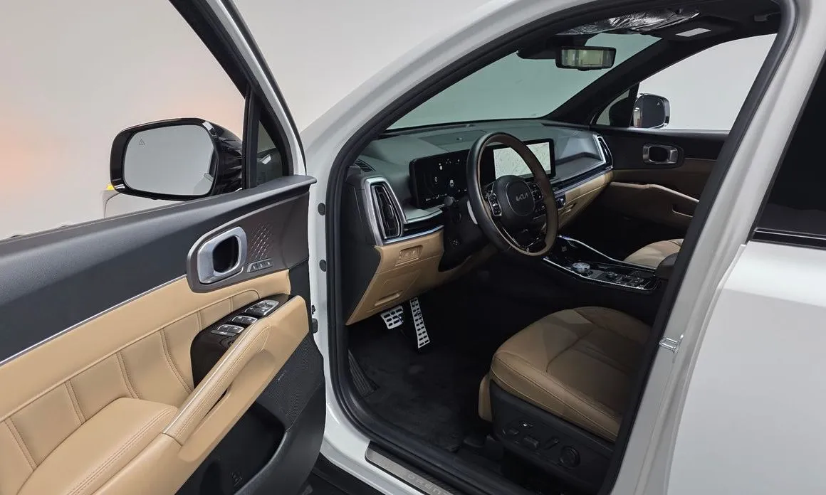 Kia Sorento — фото 9