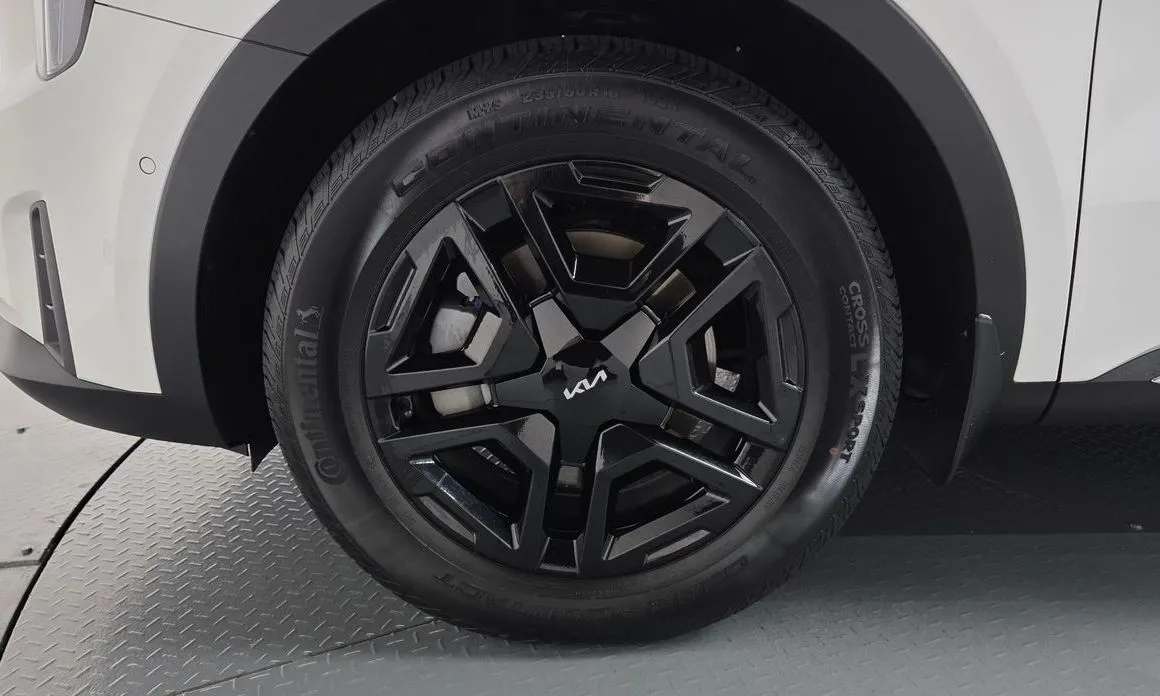 Kia Sorento — фото 4