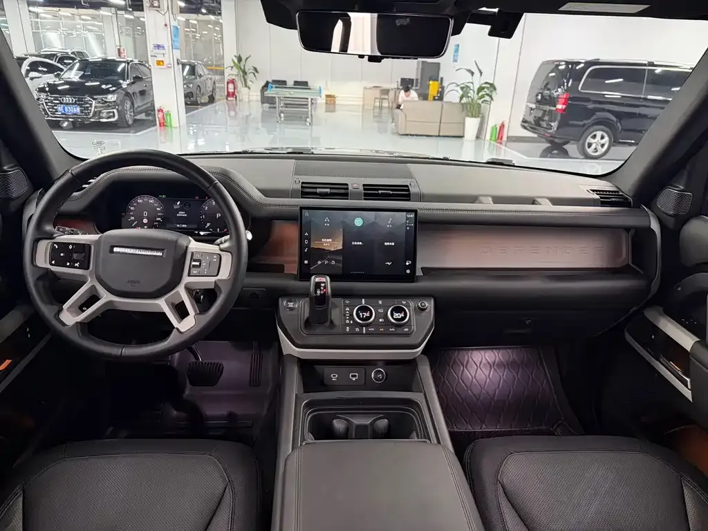 Land Rover Defender — фото 4