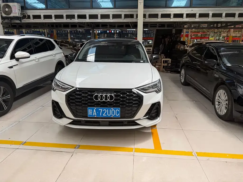 Audi Q3 Sportback — фото 2