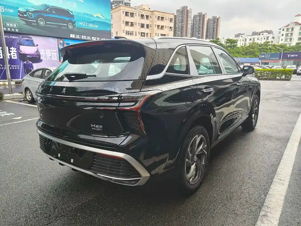 Hongqi HS3 PHEV — фото 10