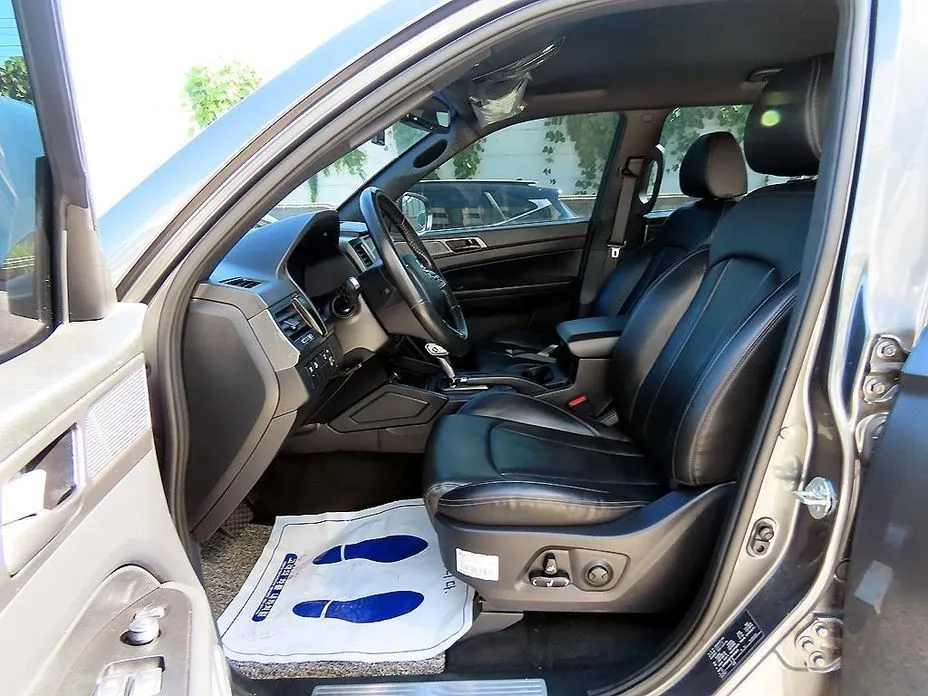 KG Mobility (Ssangyong) Rexton — фото 9
