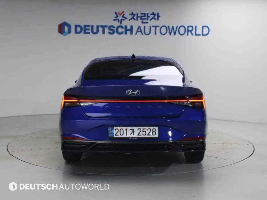 Hyundai AVANTE — фото 3