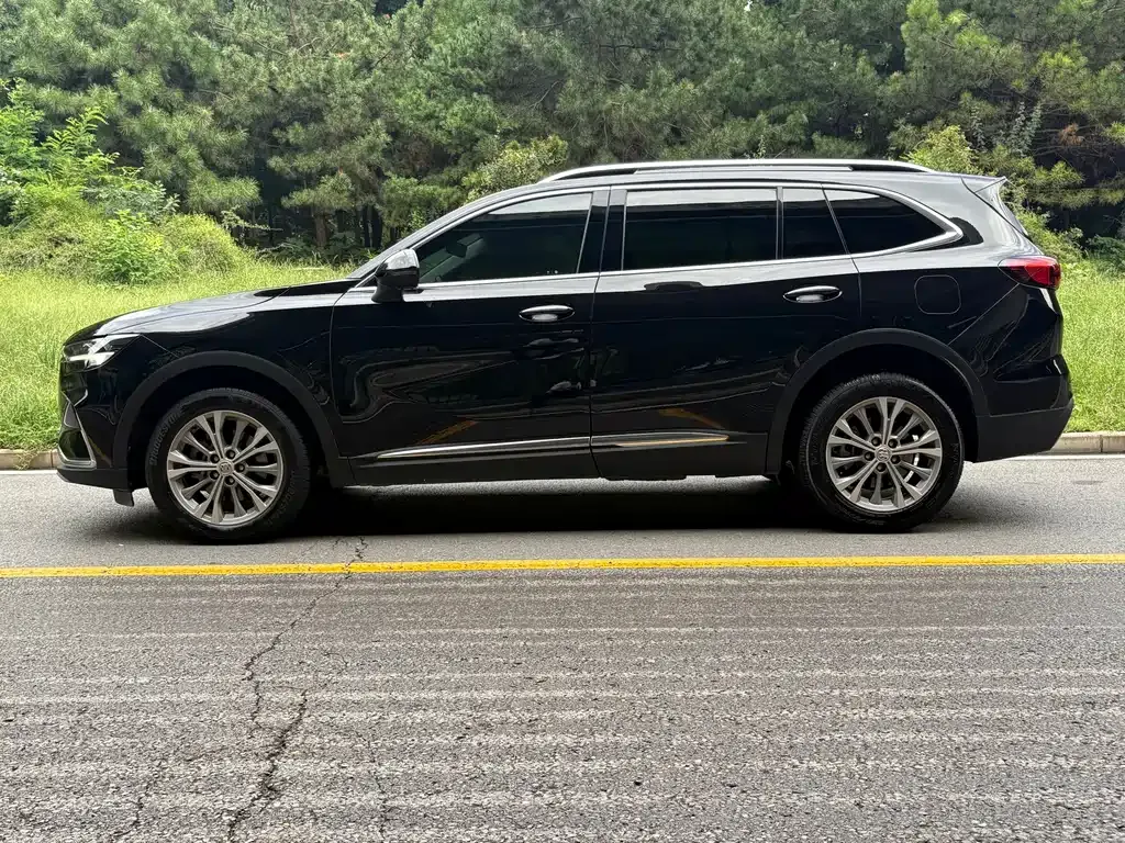 Buick Envision Plus — фото 9