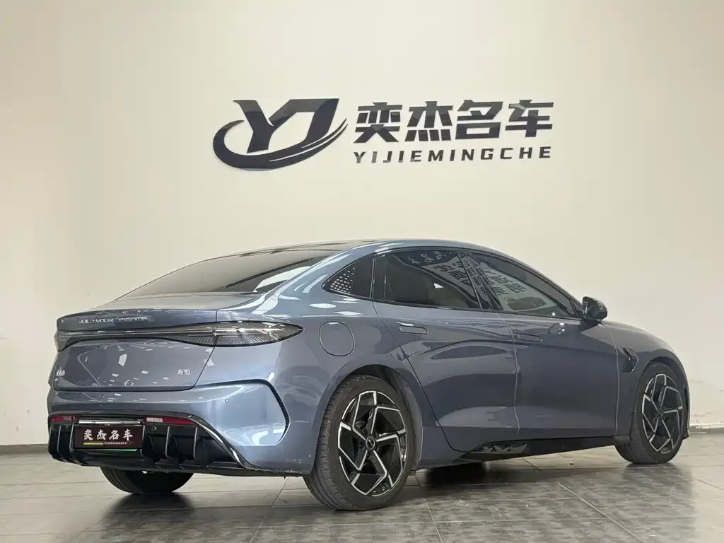 BYD Seal — фото 4